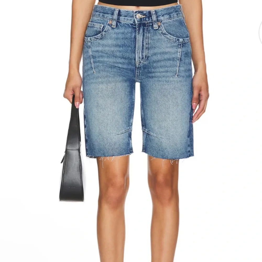 NWT Free People Ghost Town high rise  Long jorts Short size 32